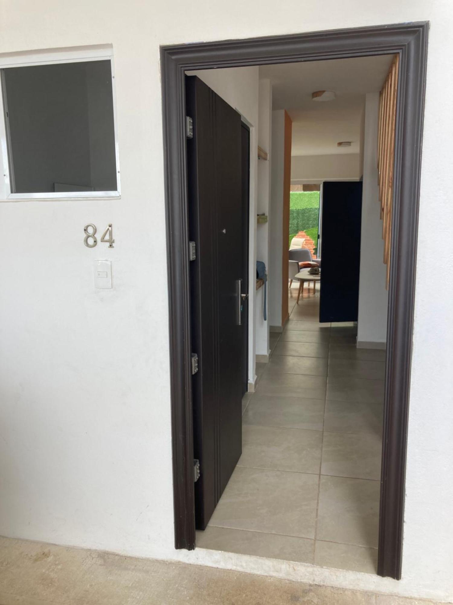 Casa Familiar En Condominio Privado Cerca De Playa Cancun Exterior photo